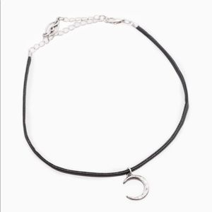 moon pendant choker